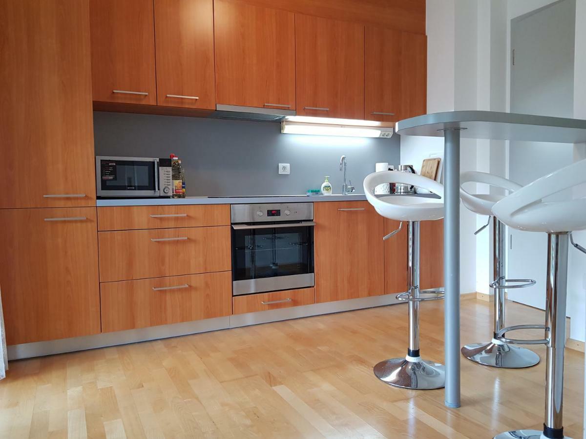Апартаменты Yellow Apartma Краньска Гора Экстерьер фото